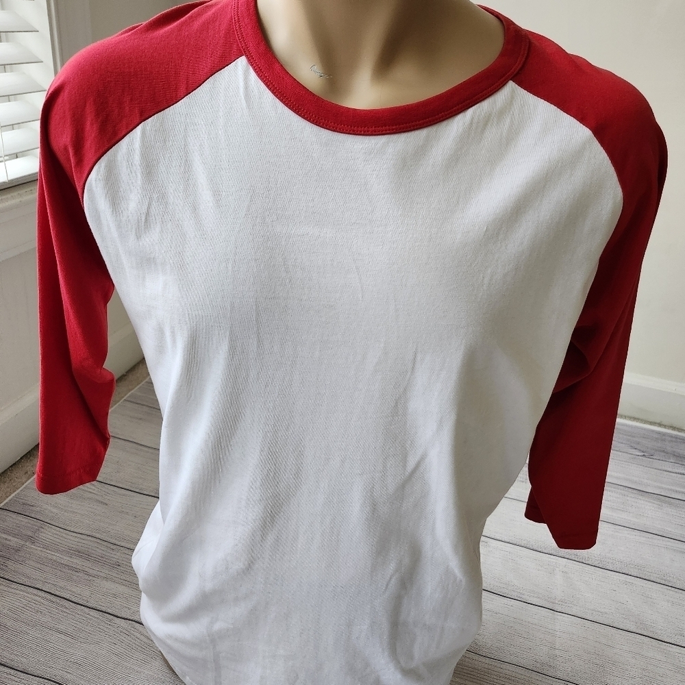 Red and White Men's Raglan Top Size 2XL - Picture 2 of 9